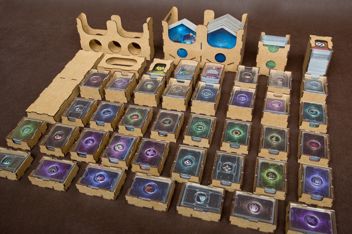 Insert pasujący do gry Twilight Imperium - Discordant Stars and Uncharted Space - wersja B - wszystkie elemnty - wersja HDF