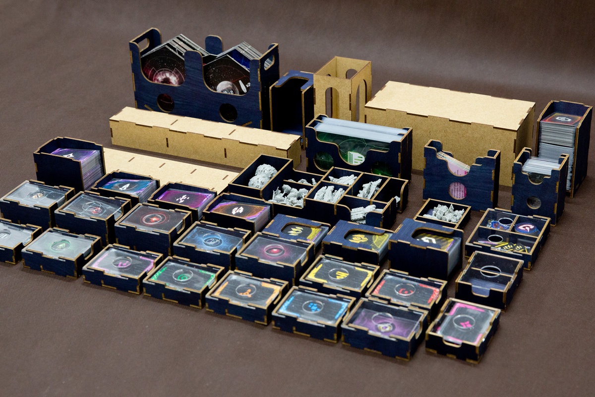 Insert do gry Twilight Imperium: Kraniec burzy - wszystkie elementy - wersja ze sklejki malowanej