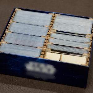 Insert reDrewno do gry Star Wars Deckbuilding Game - Ułożenie elementów w pudełku - wersja ze sklejki