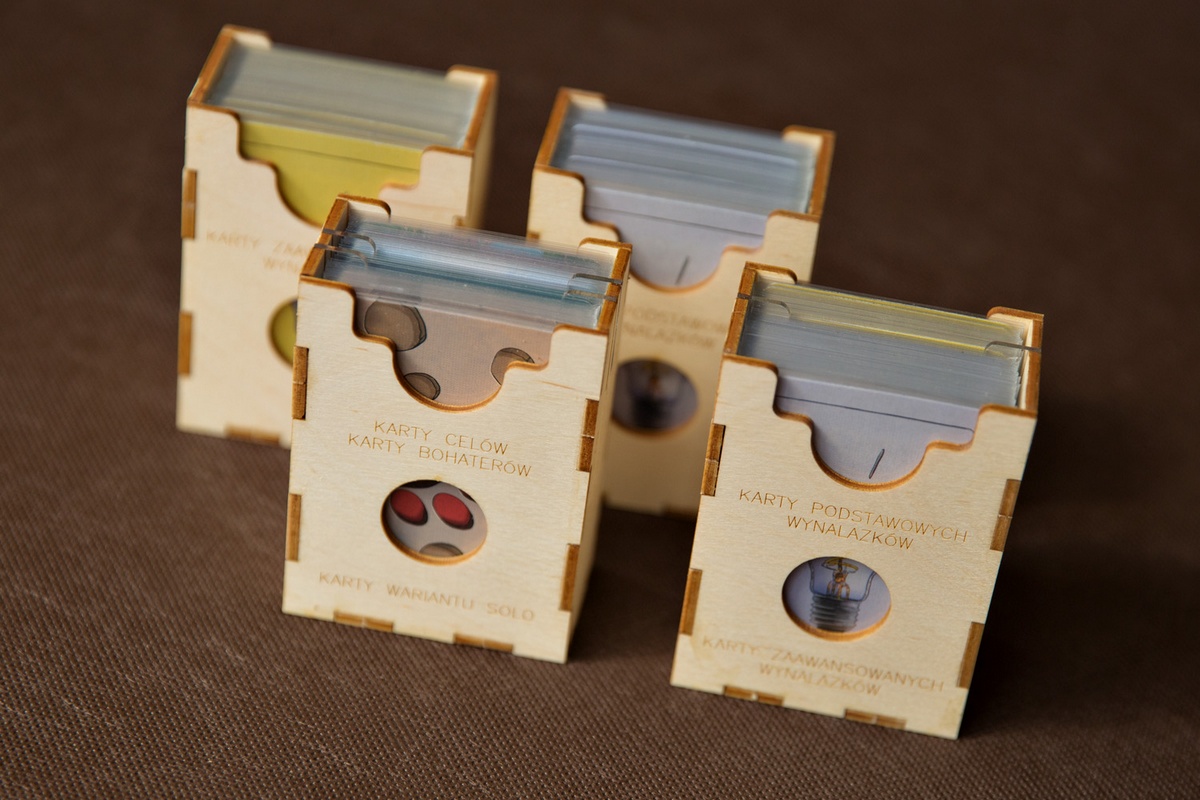 Insert pasujący do gry Szczury z Wistar - 4 pojemniki segregujące karty w rozmiarze Standard American - wersja ze sklejki