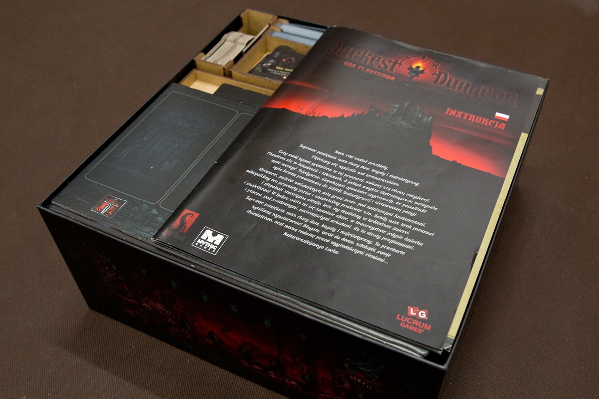 Insert pasujący do gry Darkest Dungeon - Ułożenie elementów w pudełku - wersja HDF